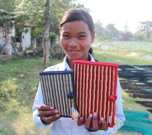 カンボジアの女性たちから教わった 幸せ の意味 活動ブログ 認定npo法人かものはしプロジェクト